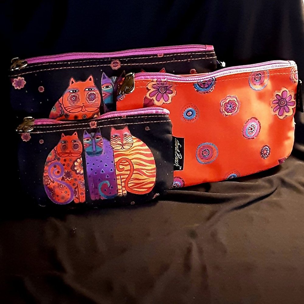Laurel Burch NWT 3-Piece Cosmetic Bag Set - Artistic Design